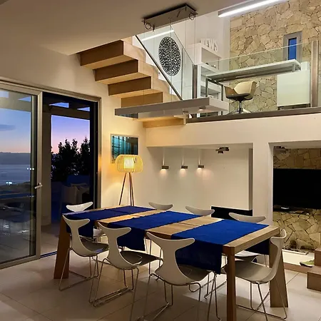 Villa Itaca Vista Mar Y Piscina Climatizada *