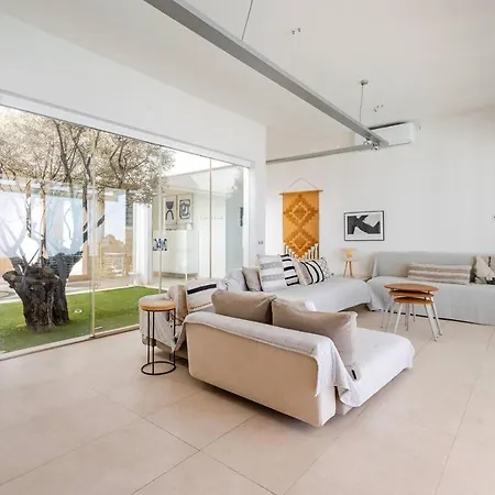 Itaca Vista Mar Y Piscina Climatizada Villa *