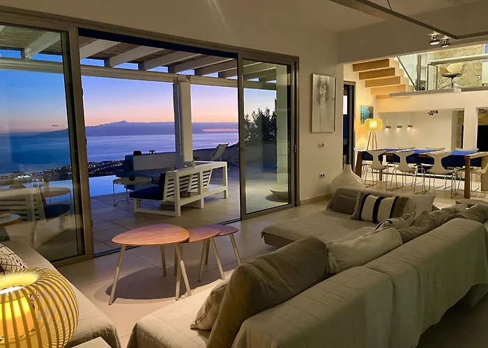 Itaca Vista Mar Y Piscina Climatizada *